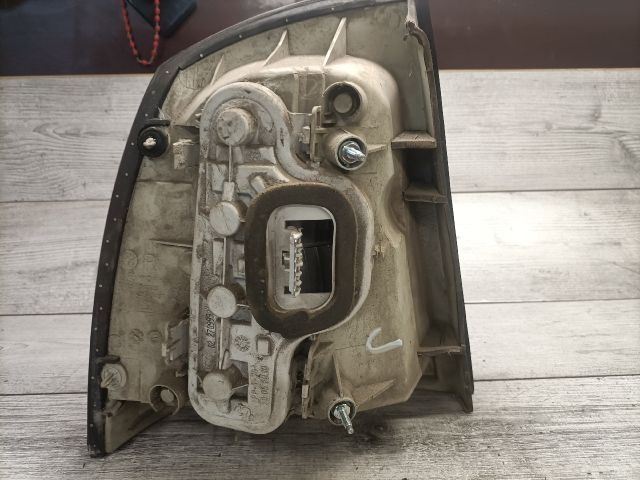 bontott OPEL ASTRA G Jobb Hátsó Lámpa