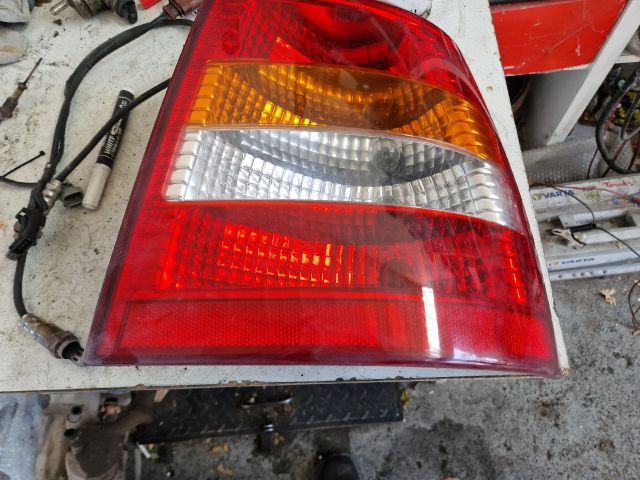 bontott OPEL ASTRA G Jobb Hátsó Lámpa