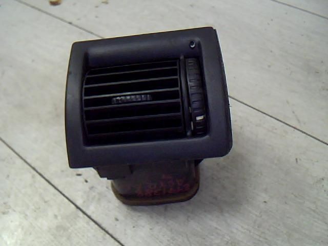 bontott OPEL ASTRA G Jobb Szellőző