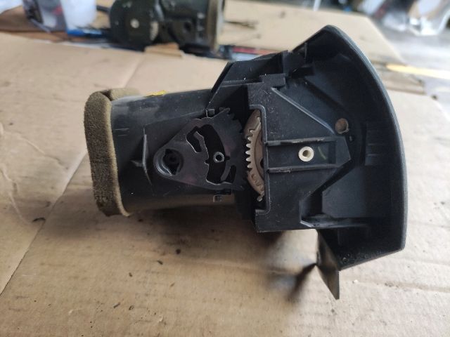 bontott OPEL ASTRA G Jobb Szellőző