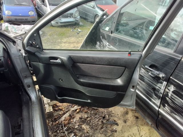 bontott OPEL ASTRA G Kalaptartó