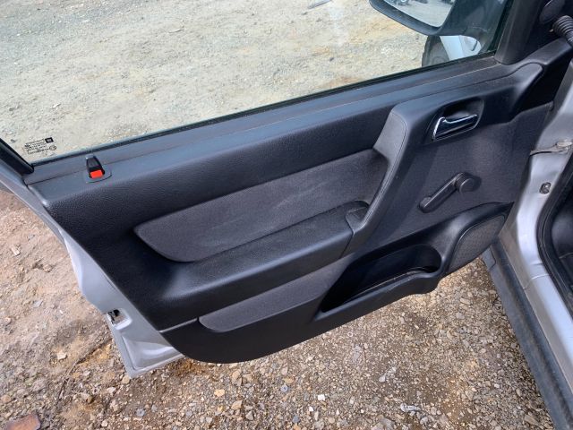 bontott OPEL ASTRA G Kesztyűtartó