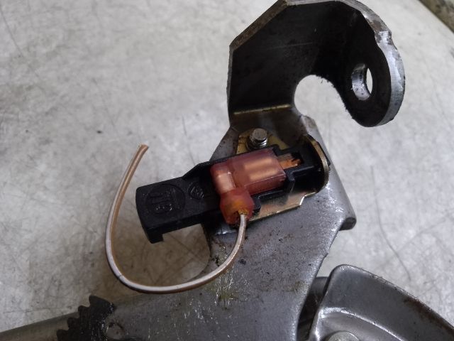 bontott OPEL ASTRA G Kézifék Kar