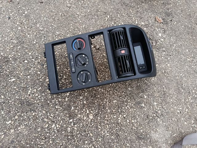 bontott OPEL ASTRA G Középkonzol Keret