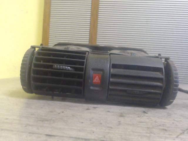 bontott OPEL ASTRA G Középső Szellőző Keret