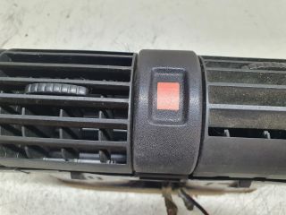 bontott OPEL ASTRA G Középső Szellőző