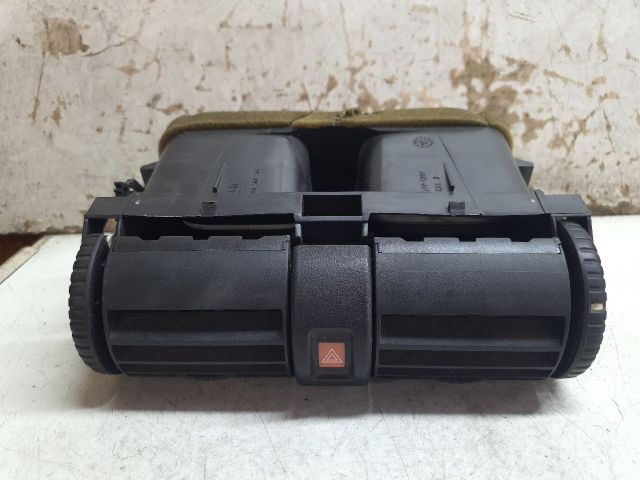 bontott OPEL ASTRA G Középső Szellőző