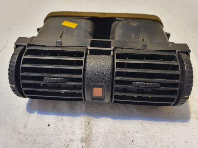 bontott OPEL ASTRA G Középső Szellőző