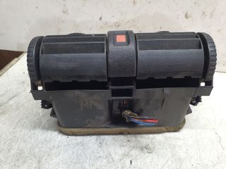 bontott OPEL ASTRA G Középső Szellőző