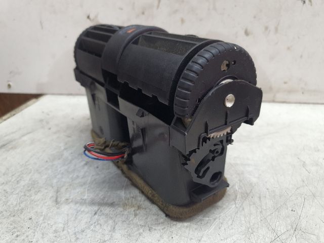 bontott OPEL ASTRA G Középső Szellőző