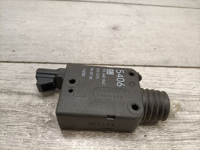 bontott OPEL ASTRA G Központizár Motor Csomagtérajtó