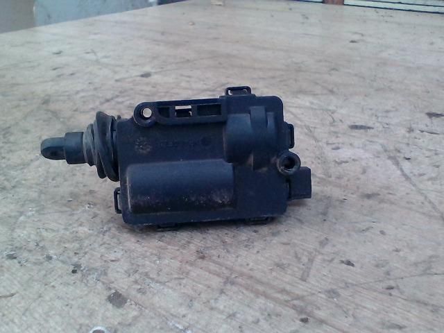 bontott OPEL ASTRA G Központizár Motor Csomagtérajtó