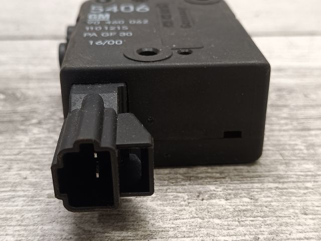 bontott OPEL ASTRA G Központizár Motor Csomagtérajtó