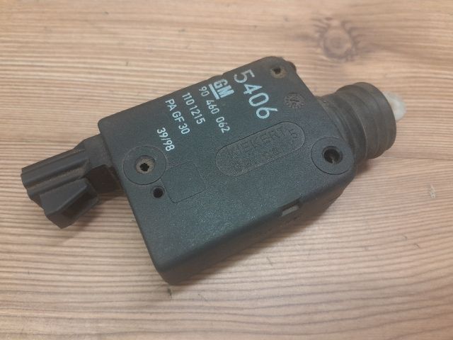 bontott OPEL ASTRA G Központizár Motor Csomagtérajtó