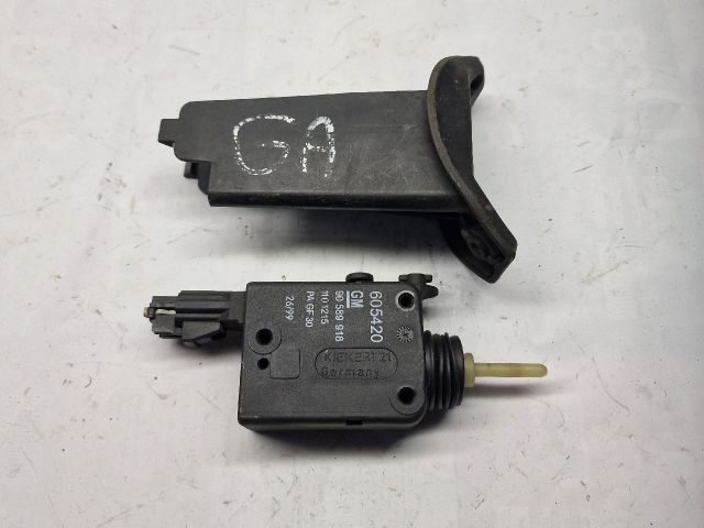 bontott OPEL ASTRA G Központizár Motor Tankajtó