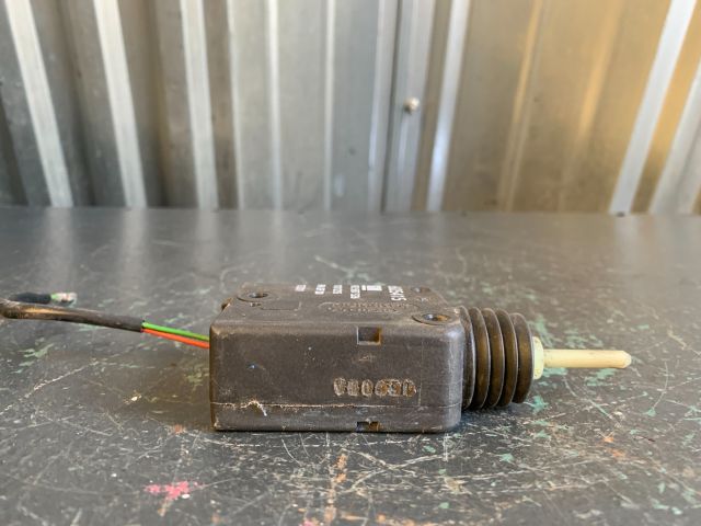 bontott OPEL ASTRA G Központizár Motor Tankajtó