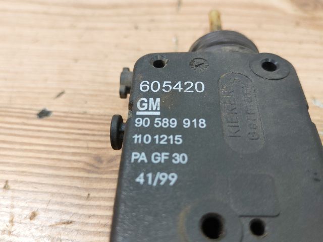 bontott OPEL ASTRA G Központizár Motor Tankajtó