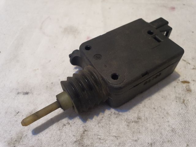 bontott OPEL ASTRA G Központizár Motor Tankajtó