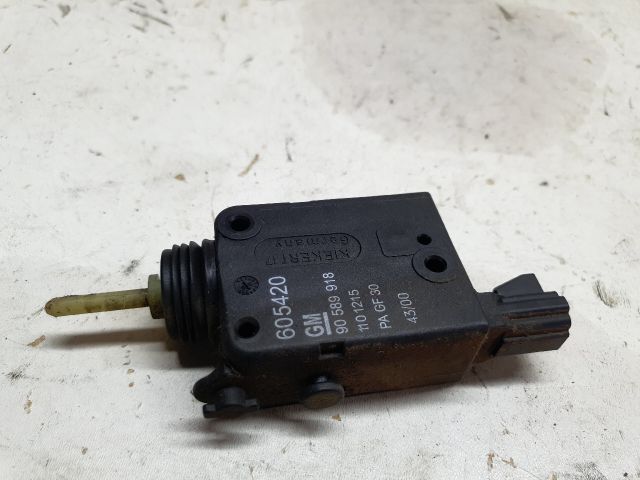 bontott OPEL ASTRA G Központizár Motor Tankajtó