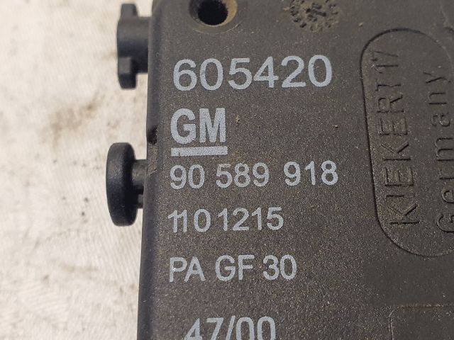 bontott OPEL ASTRA G Központizár Motor Tankajtó