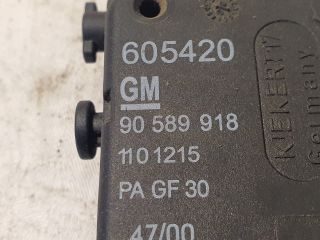 bontott OPEL ASTRA G Központizár Motor Tankajtó