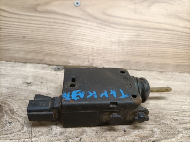 bontott OPEL ASTRA G Központizár Motor Tankajtó