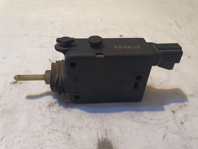 bontott OPEL ASTRA G Központizár Motor Tankajtó