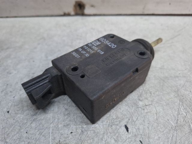 bontott OPEL ASTRA G Központizár Motor Tankajtó