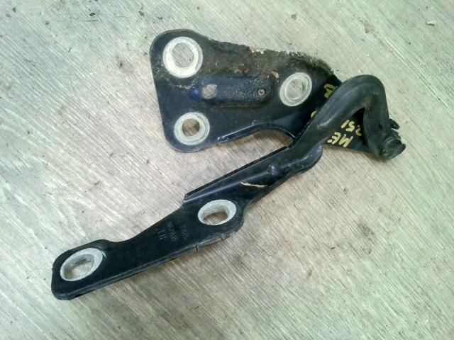 bontott OPEL ASTRA G Motorháztető Bal Zsanér