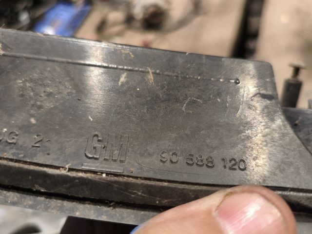 bontott OPEL ASTRA G Motorháztető Díszrács