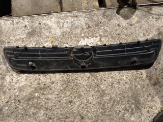 bontott OPEL ASTRA G Motorháztető Díszrács