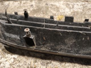 bontott OPEL ASTRA G Motorháztető Díszrács