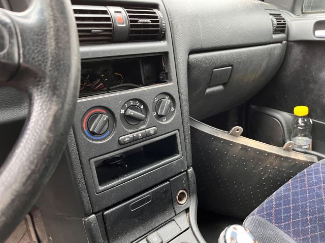 bontott OPEL ASTRA G Motorháztető Zárszerkezet