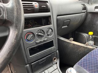 bontott OPEL ASTRA G Motorháztető Zárszerkezet