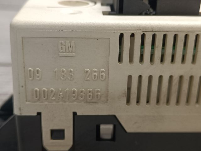 bontott OPEL ASTRA G Multifunkciós Kijelző