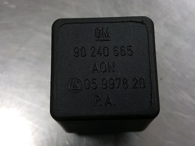 bontott OPEL ASTRA G Relé