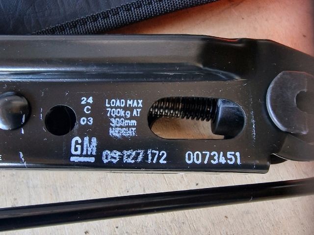 bontott OPEL ASTRA G Szerszámkészlet