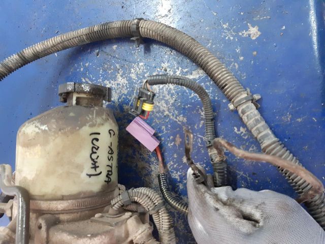 bontott OPEL ASTRA G Szervóolaj Tartály