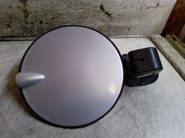 bontott OPEL ASTRA G Tankajtó