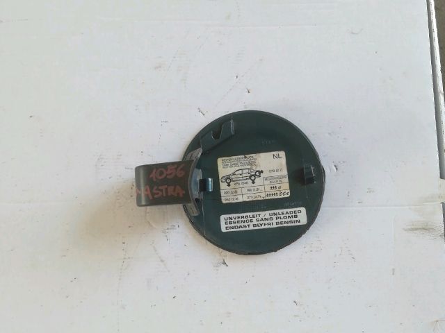 bontott OPEL ASTRA G Tankajtó