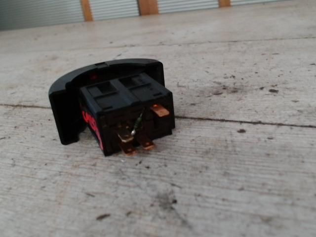 bontott OPEL ASTRA G Vészvillogó Kapcsoló