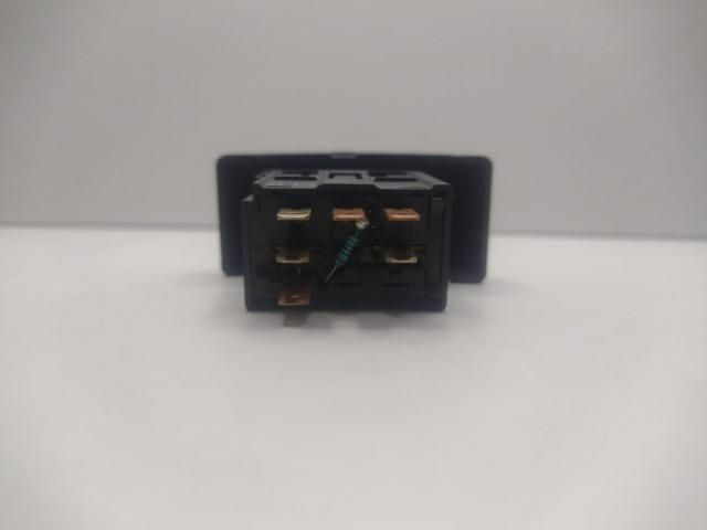 bontott OPEL ASTRA G Vészvillogó Kapcsoló