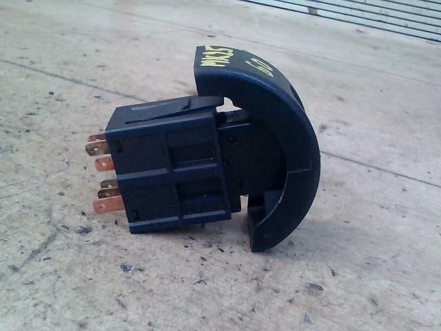 bontott OPEL ASTRA G Vészvillogó Kapcsoló