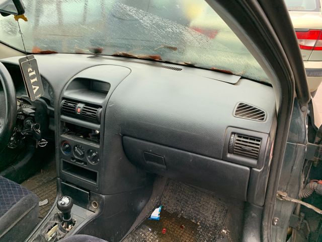 bontott OPEL ASTRA G Vonóhorog