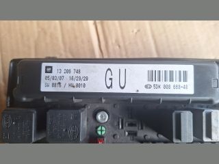 bontott OPEL ASTRA H Biztosítéktábla Motortér