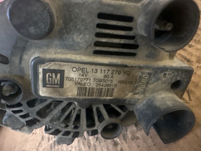 bontott OPEL ASTRA H Generátor