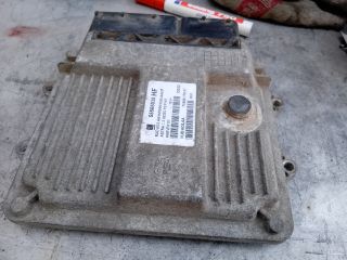 bontott OPEL ASTRA H Motorvezérlő