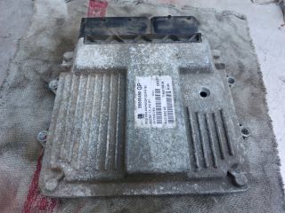 bontott OPEL ASTRA H Motorvezérlő