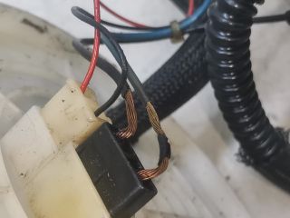 bontott OPEL ASTRA H Üzemanyag Szivattyú