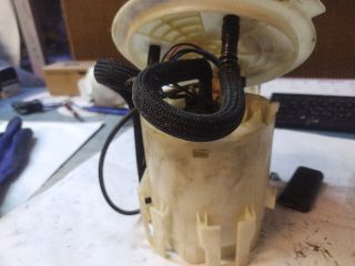 bontott OPEL ASTRA H Üzemanyag Szivattyú